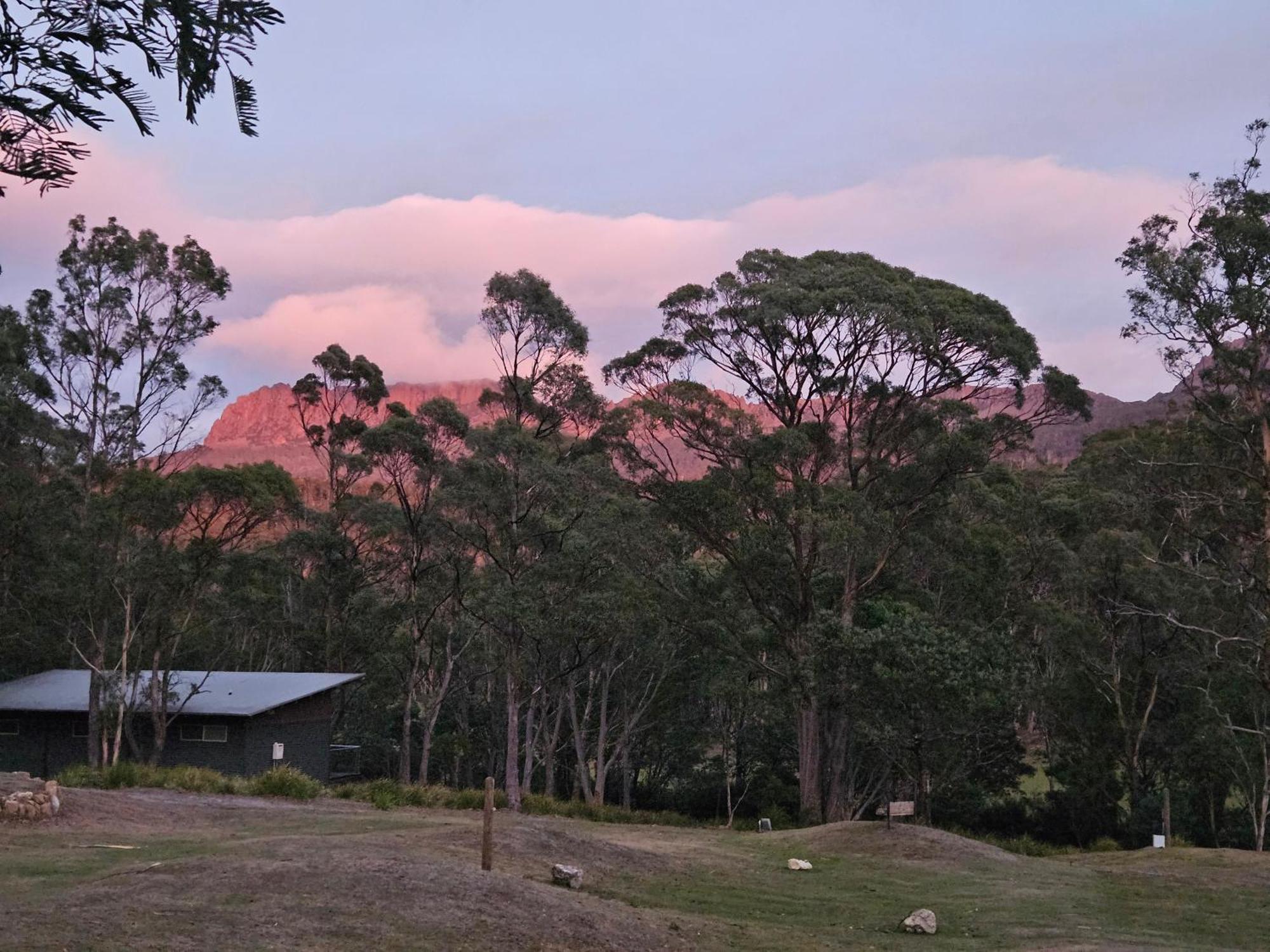 Craggy Peaks Wilderness Cabins Rossarden Εξωτερικό φωτογραφία